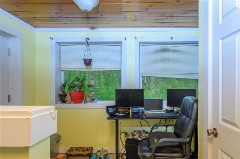 380 Garretts Run Rd — photo 6