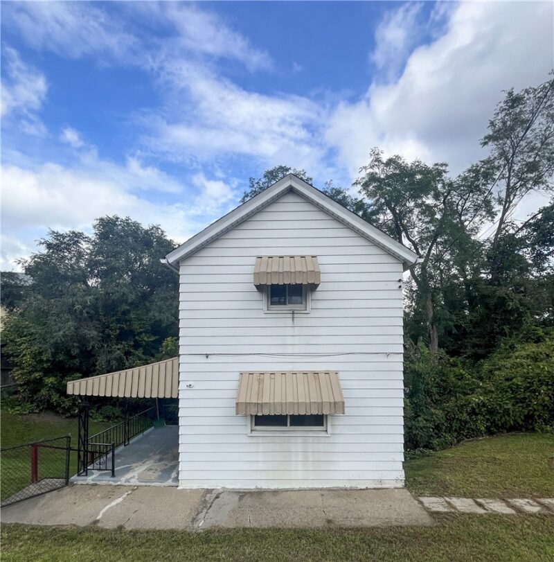 1360 Center Street