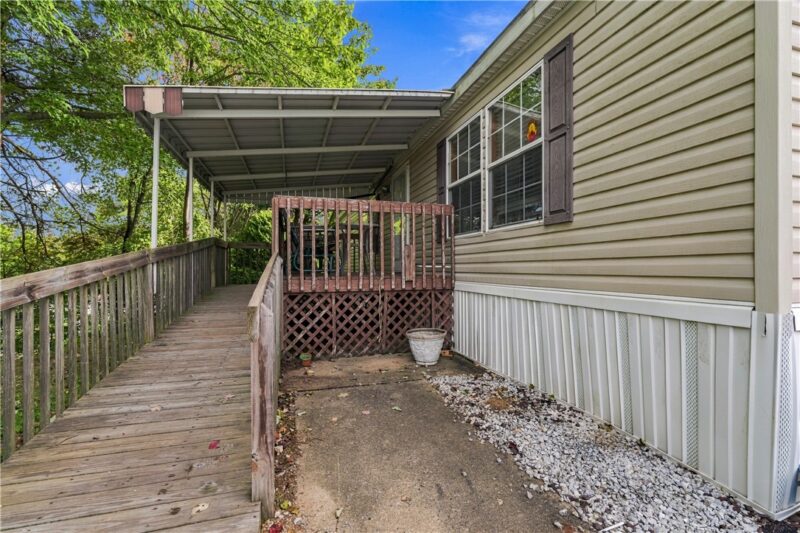 118 Highland Dr — photo 2