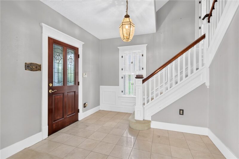 108 WESTERN AVENUE — photo 7