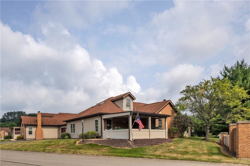 11 Ashford Dr — photo 3