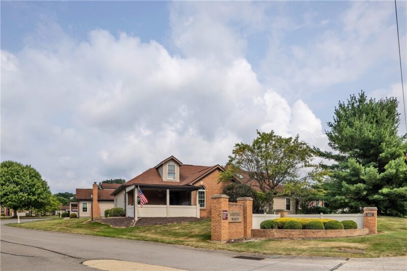 11 Ashford Dr — photo 4