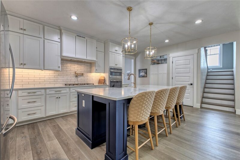 1211 Windemere Dr — photo 8