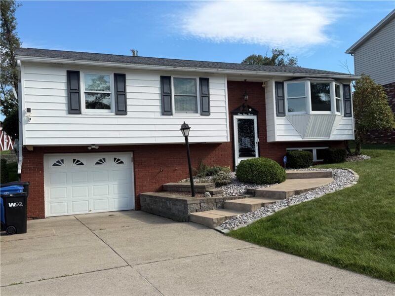 143 Arrow — photo 2