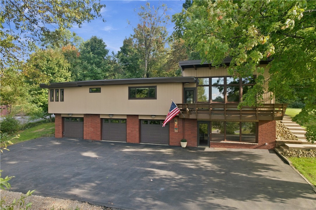 4020 Dickey Rd — photo 1