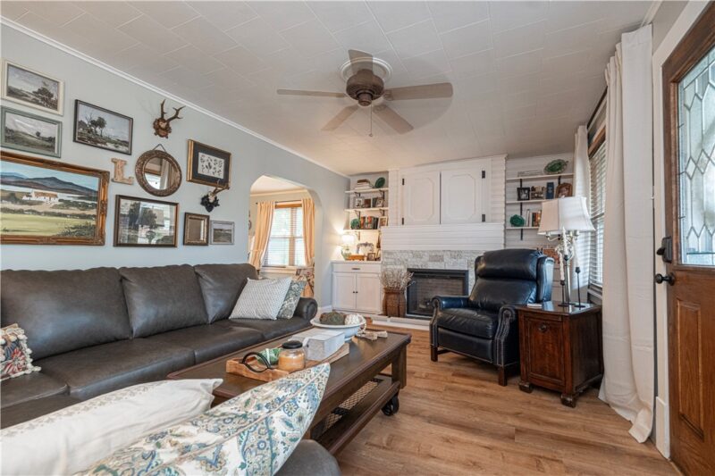 501 Hillcrest Ave — photo 2