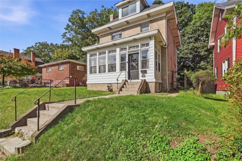 1104 Cornell St — photo 4