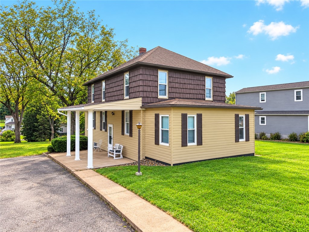537 Elm St — photo 1