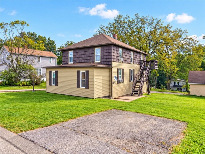 537 Elm St — photo 4