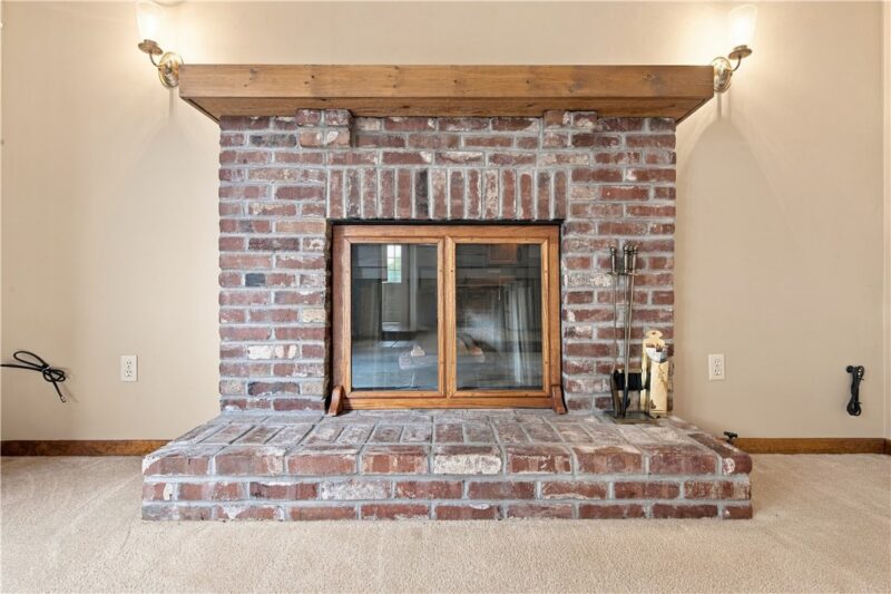 773 Campbell Ave — photo 3