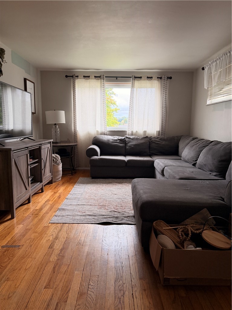 109 Eileen Dr — photo 5