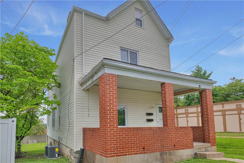 823 E 11th Ave — photo 3