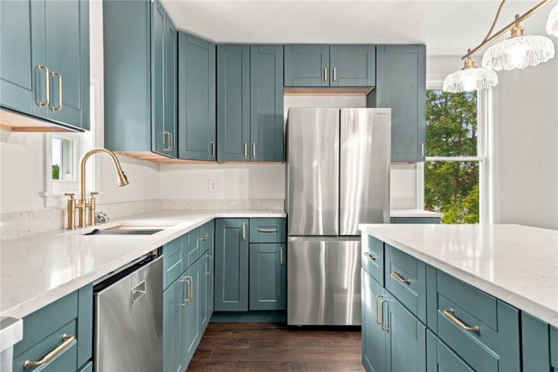 413 N Market St — photo 3