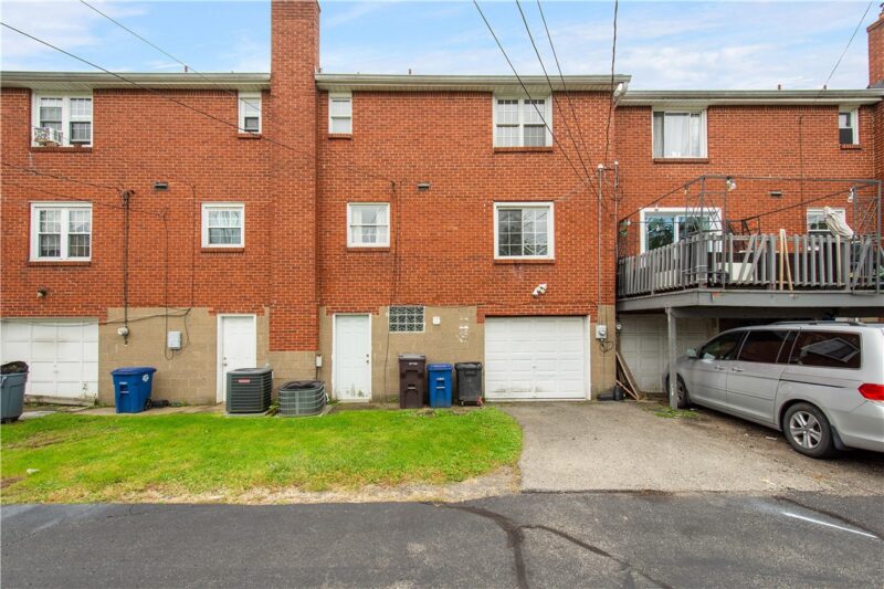 329 Macassar Dr — photo 3