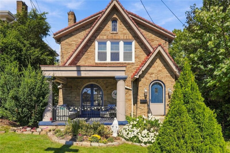 8 Chalfonte Ave
