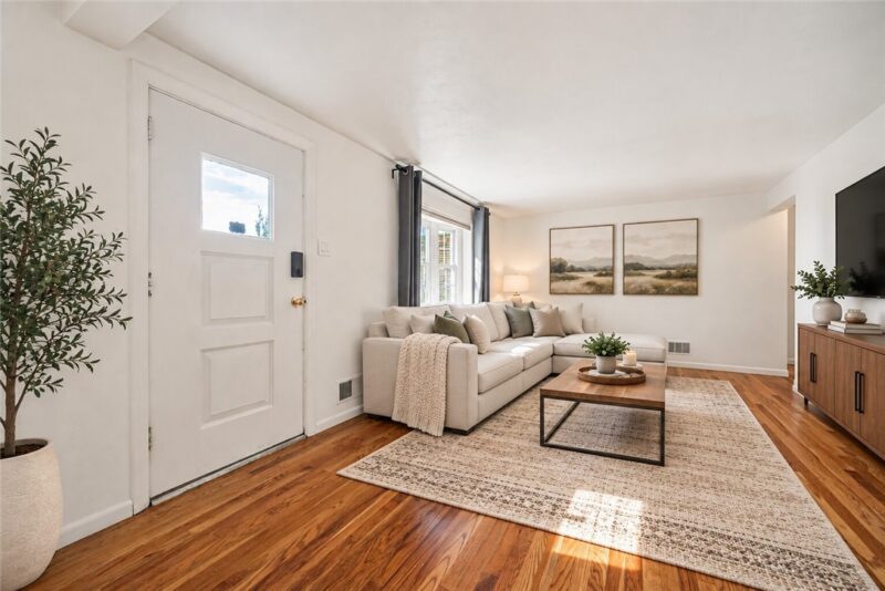 1808 Woodcove Pl — photo 5