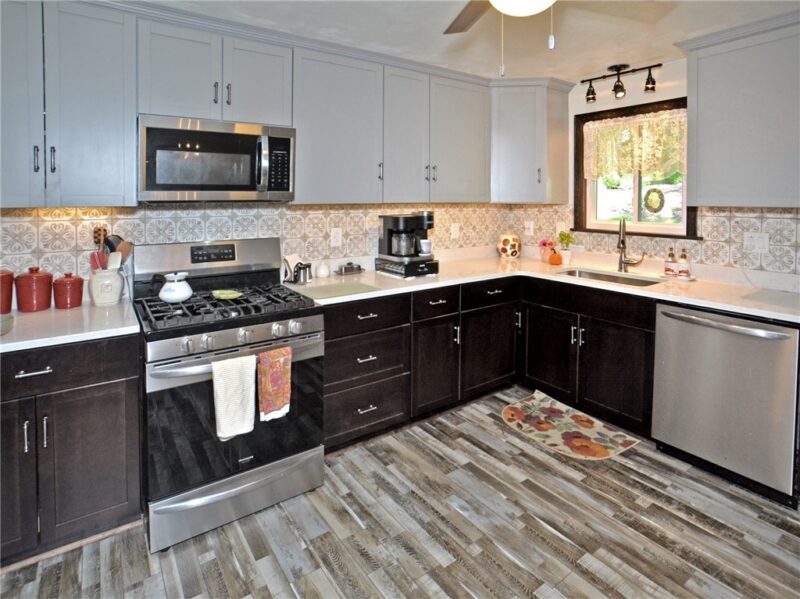349 Oak Rd — photo 8