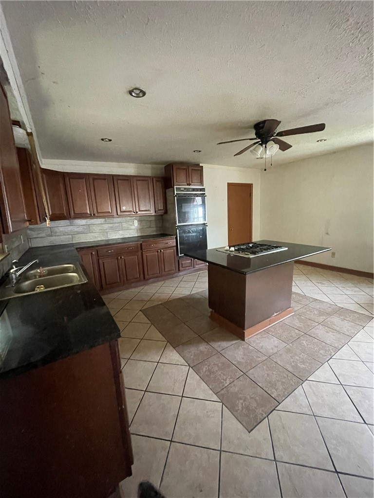 108 Sylvan STREET — photo 7