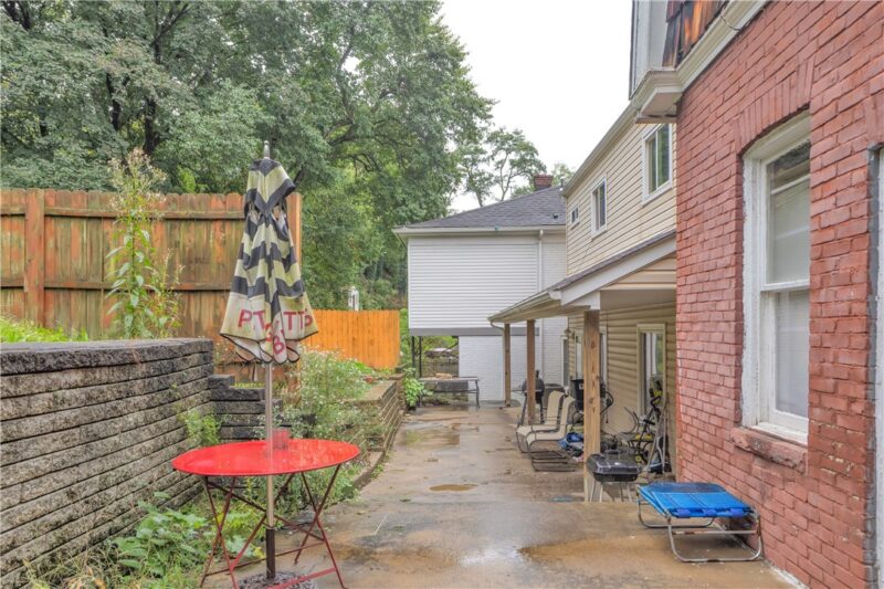 2819 Shawhan Ave — photo 3
