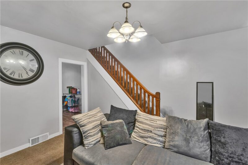 2817 Shawhan Ave — photo 6