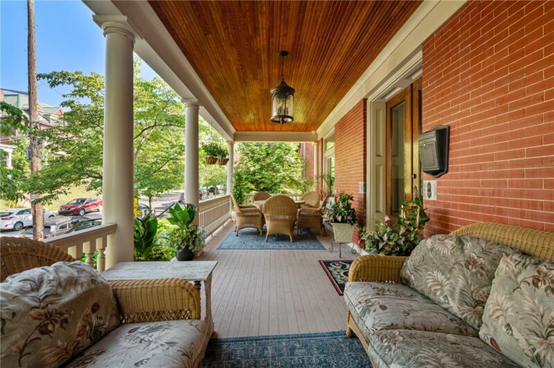 329 S Graham St — photo 3