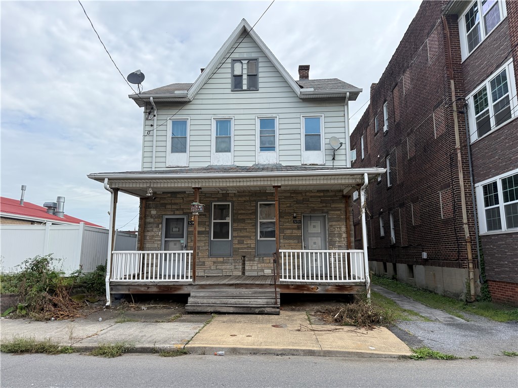 515-515 1/2 Somerset — photo 1