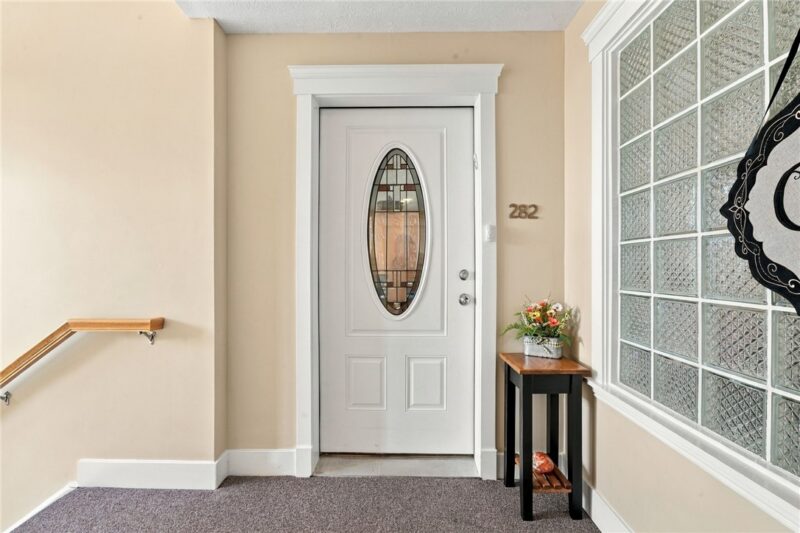 282 Berkeley Way — photo 3