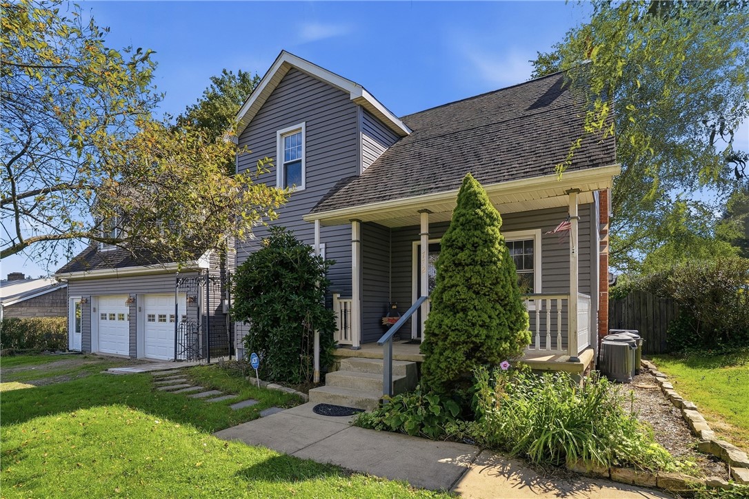 772 Campbell Avenue — photo 1