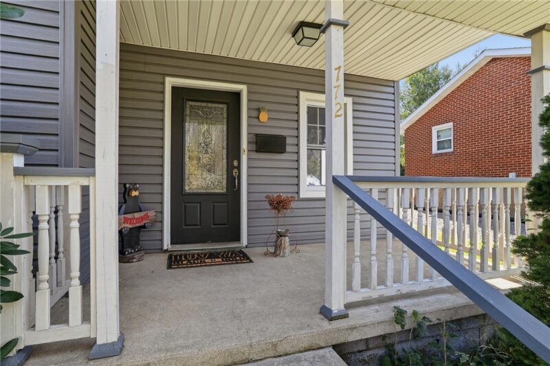 772 Campbell Avenue — photo 5