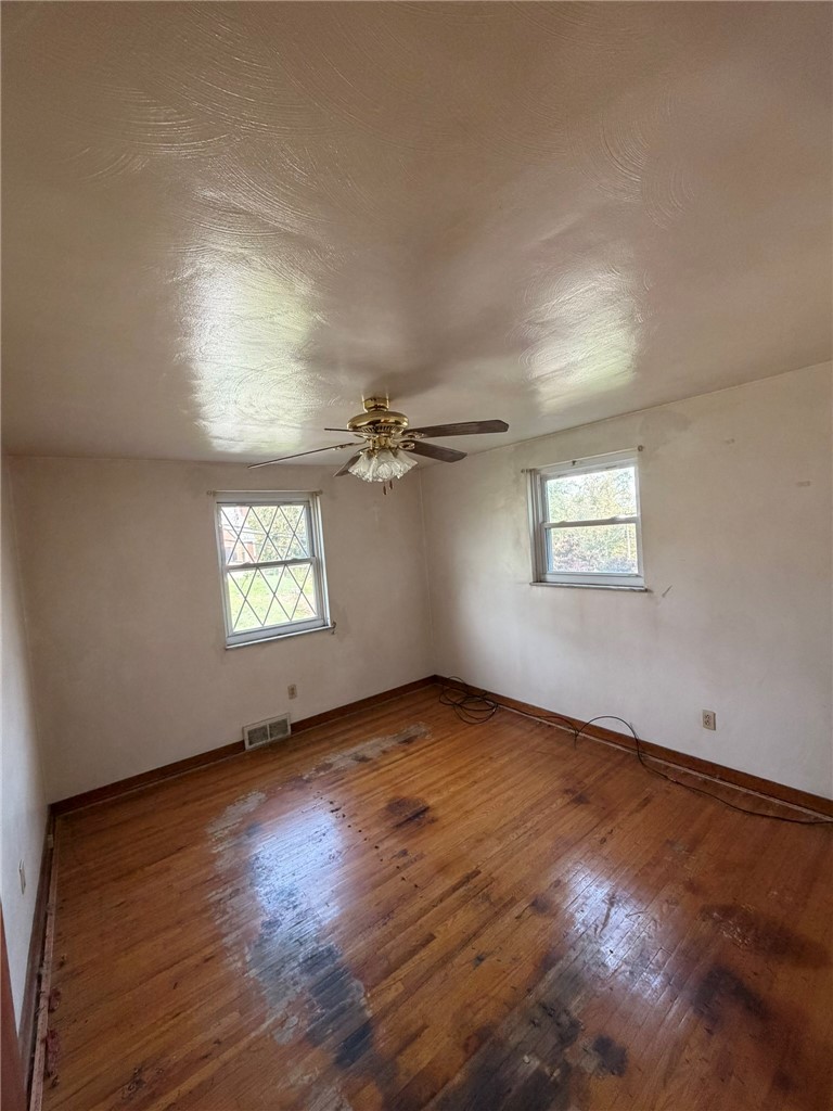 2542 Mohawk St — photo 8