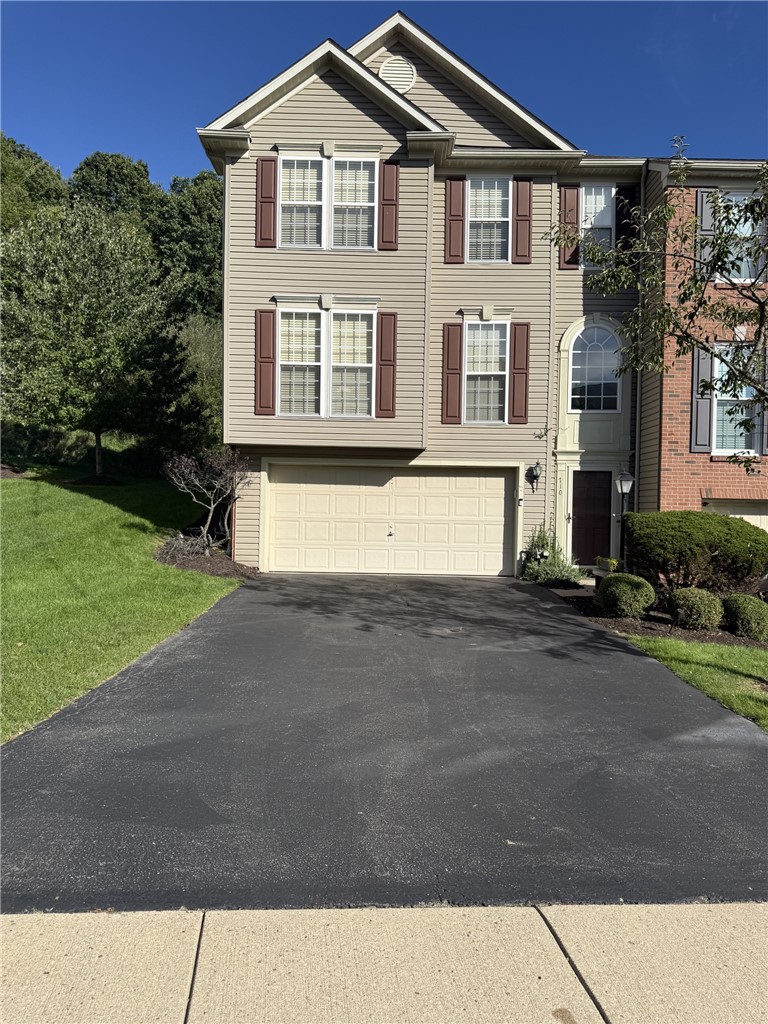 710 Bush Dr — photo 2