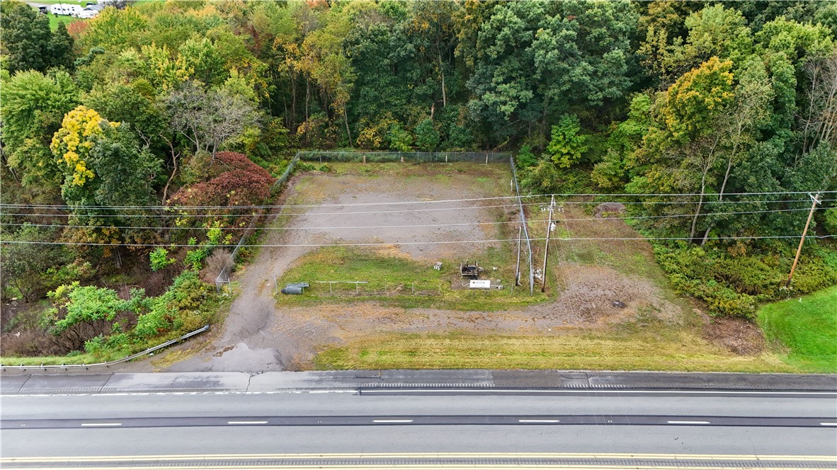 Lot Route 422 — photo 1