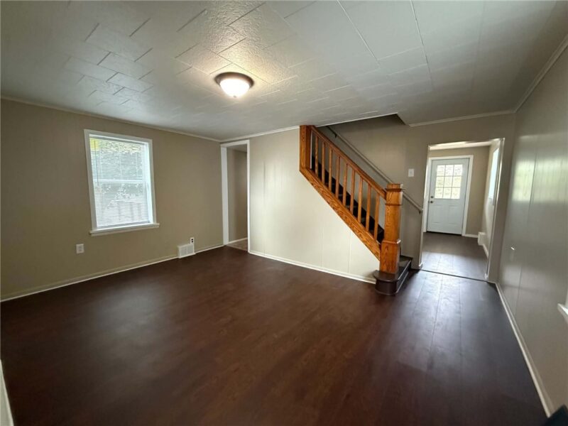 411 EAST AVE — photo 2