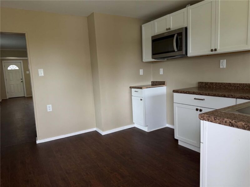 411 EAST AVE — photo 6
