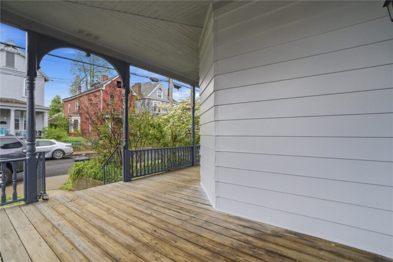 153 Comrie Ave — photo 5