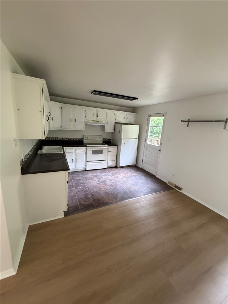 606 Broadhead Ave 606 — photo 6