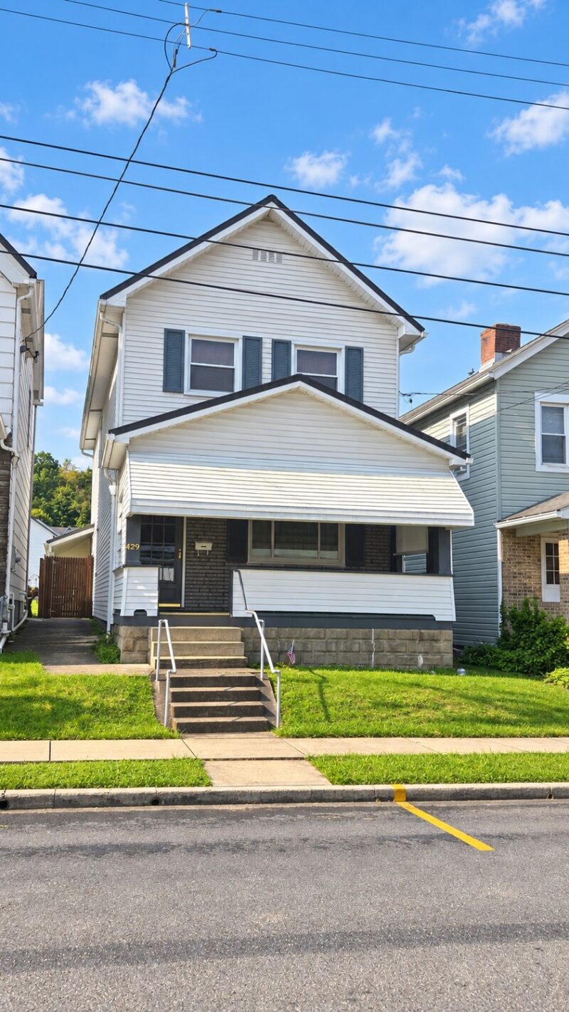429 Longfellow Street