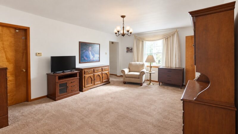 429 Longfellow Street — photo 3
