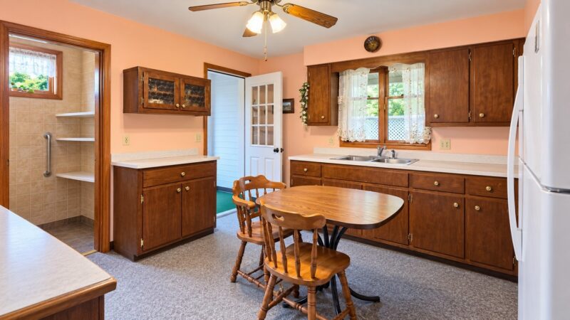 429 Longfellow Street — photo 4
