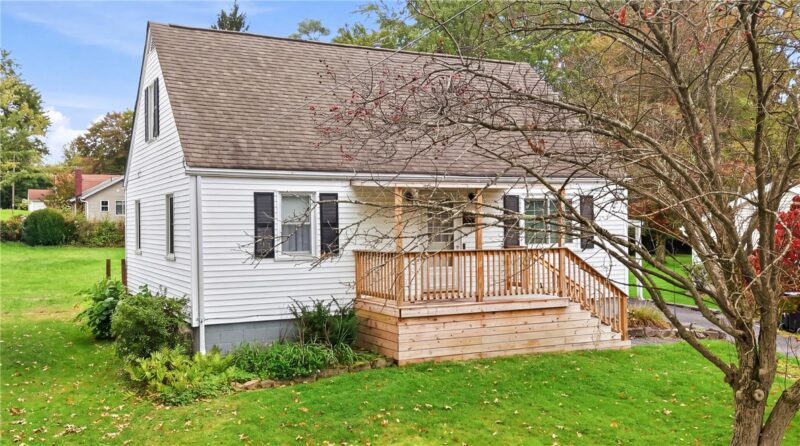 646 Cohassett Dr — photo 2