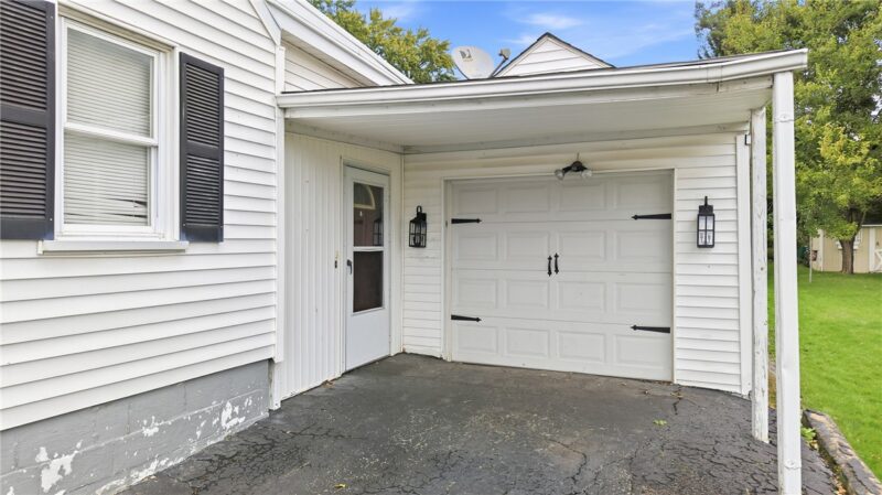 646 Cohassett Dr — photo 4