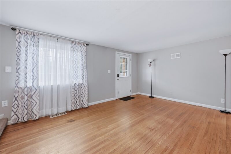 646 Cohassett Dr — photo 8