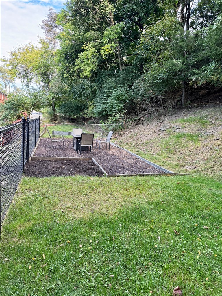451 Saratoga Dr — photo 7