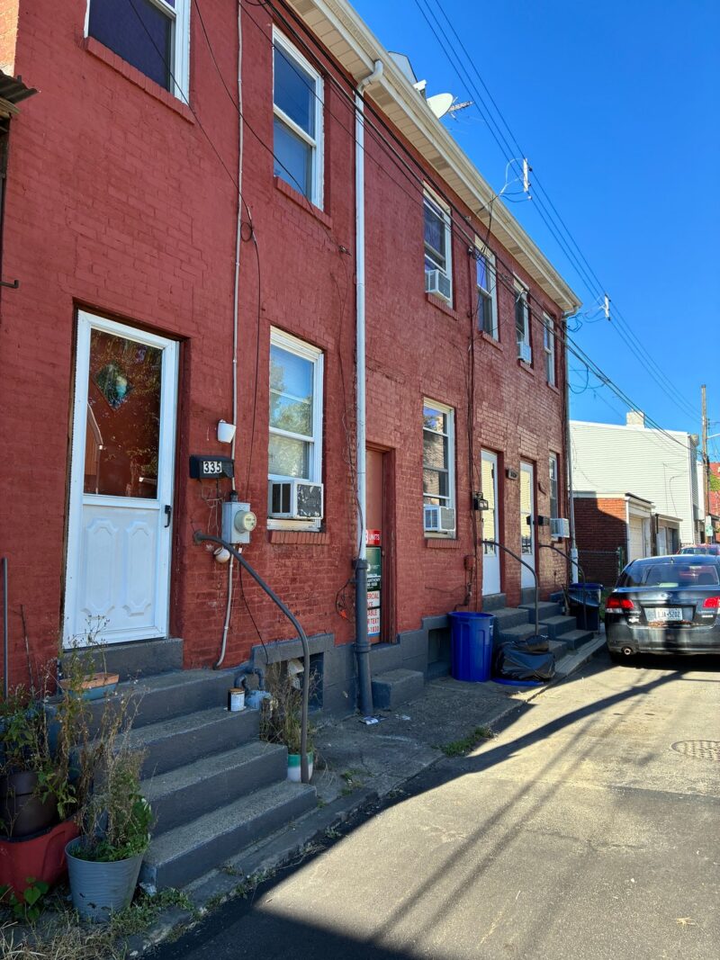 333-335 State WAY