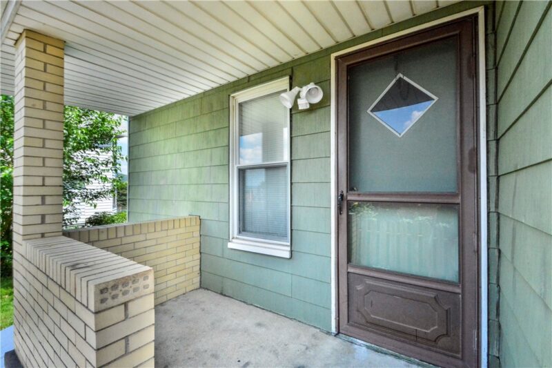 714 MAIN ST — photo 3