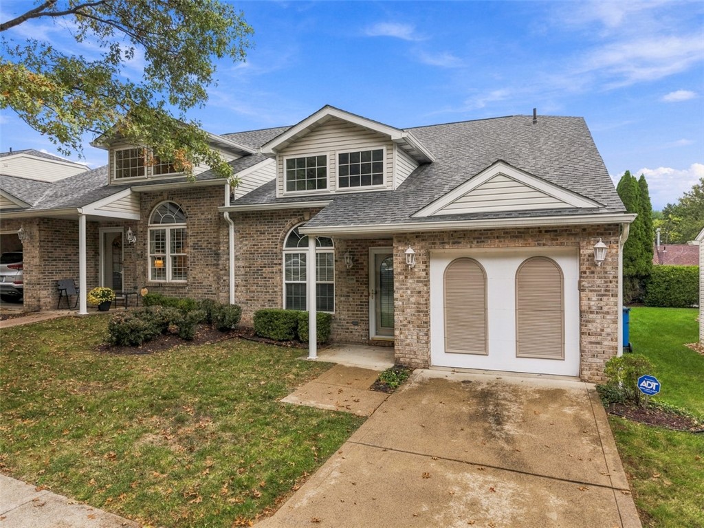 599 Newport Dr — photo 1