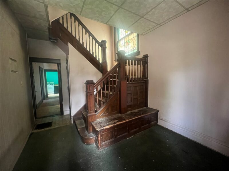 188 Kendall Ave — photo 3