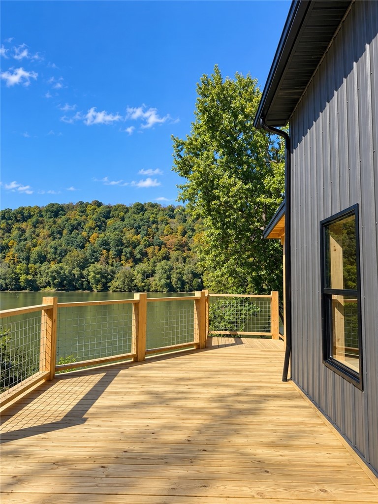 209 Upper Godfrey Dr — photo 3