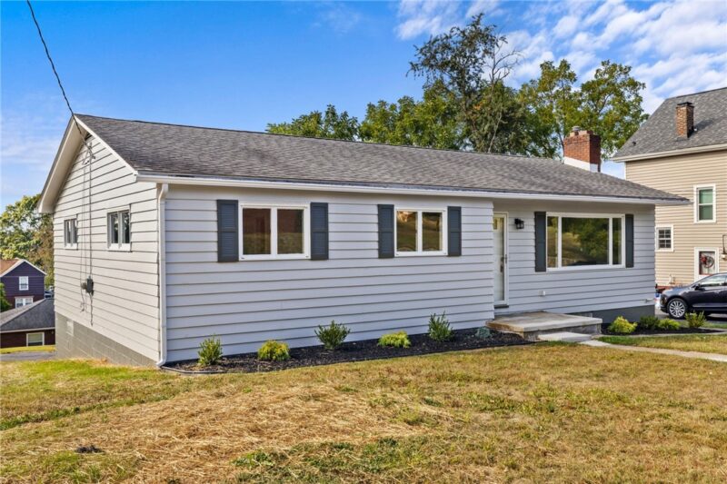 126 E Edison Avenue — photo 3