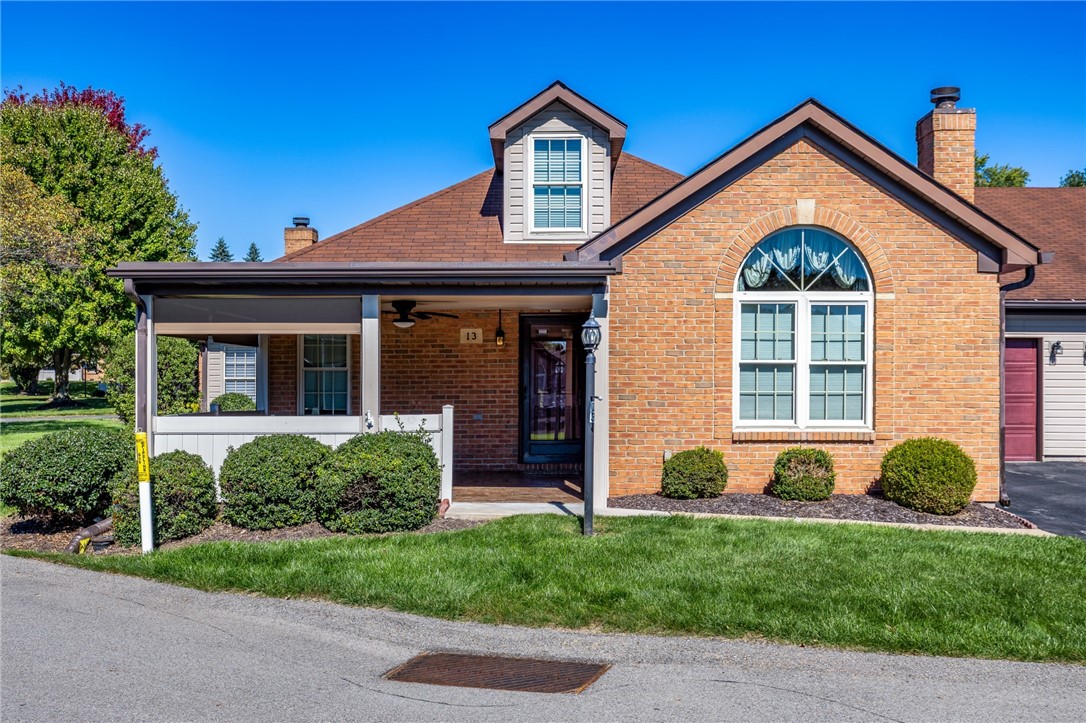 13 Ashford Dr — photo 1